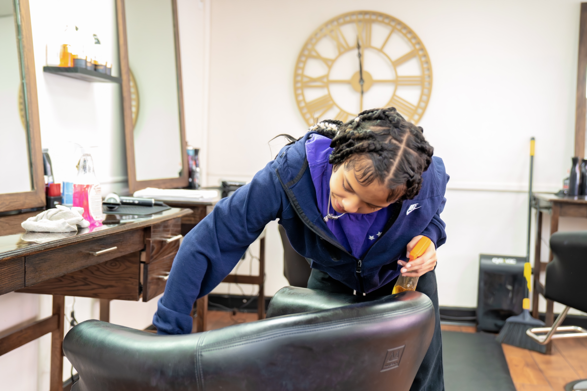 women cleaning Commercial office